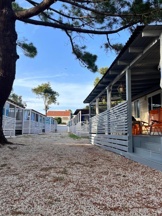 Dalmacia Mobile Homes And Caravans At The Beach Privlaka  Eksteriør bilde